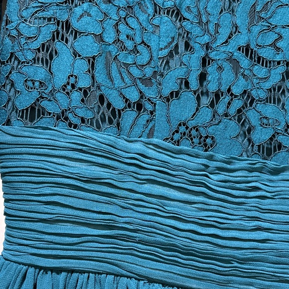 Dainty Jewells Teal Lace Long Sleeve Gown - Picture 5 of 6